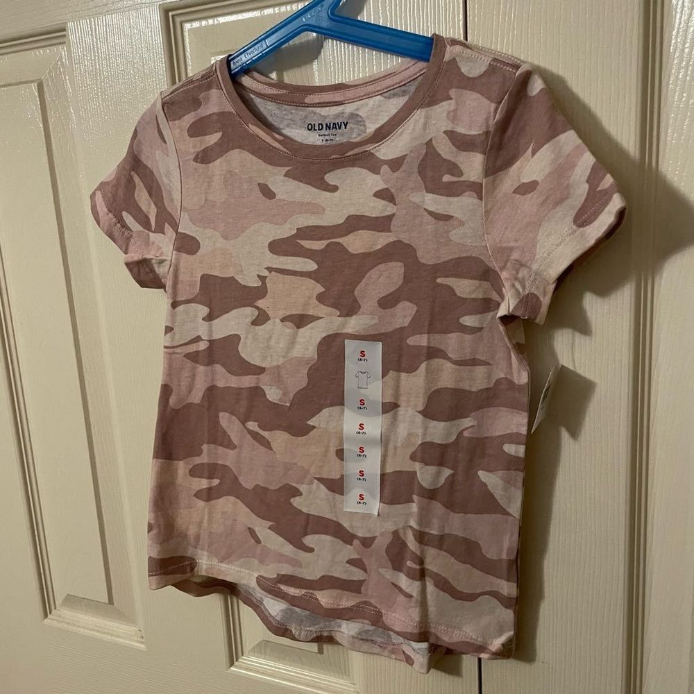 Girls OLD NAVY pink camo top T-shirt NEW WITH TAGS - Size small 6/7 - Picture 3 of 3